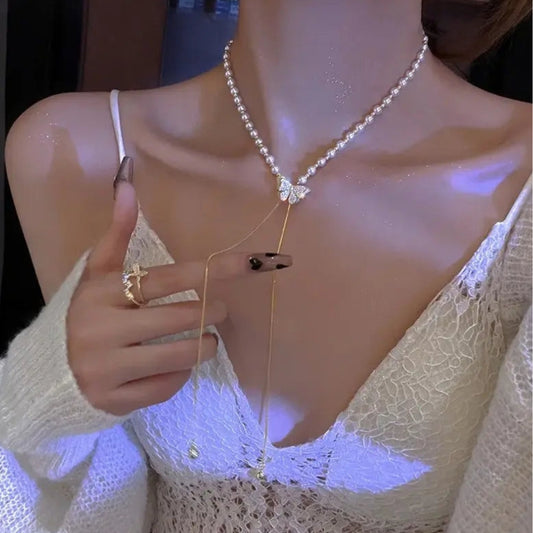 Collar Mariposa🦋+ Caja Pequeña🎁