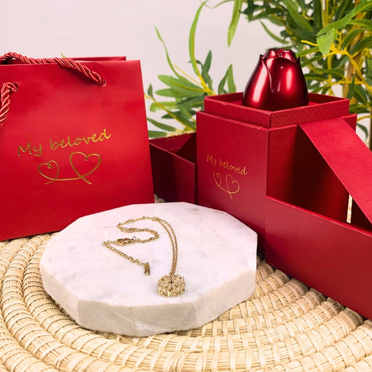 Collar trébol🍀+ Caja rosa🌹